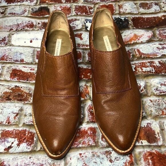 Cynthia Vincent Leather booties - Picture 1 of 10